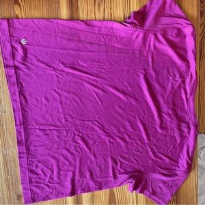 Lululemon short sleeve shirt size 12